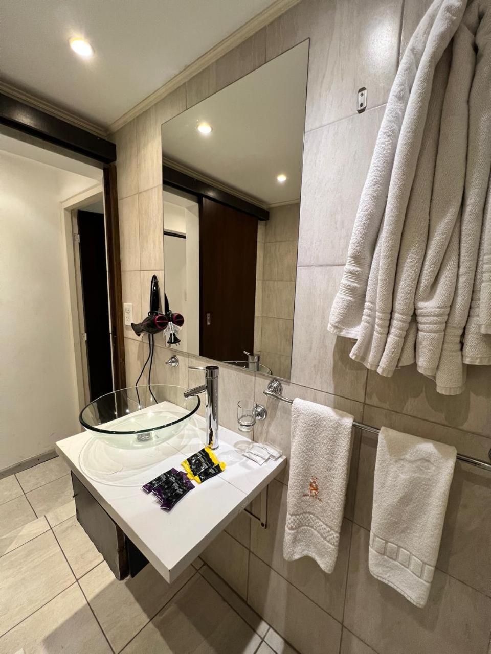 Hotel Vina De Italia 코르도바 외부 사진