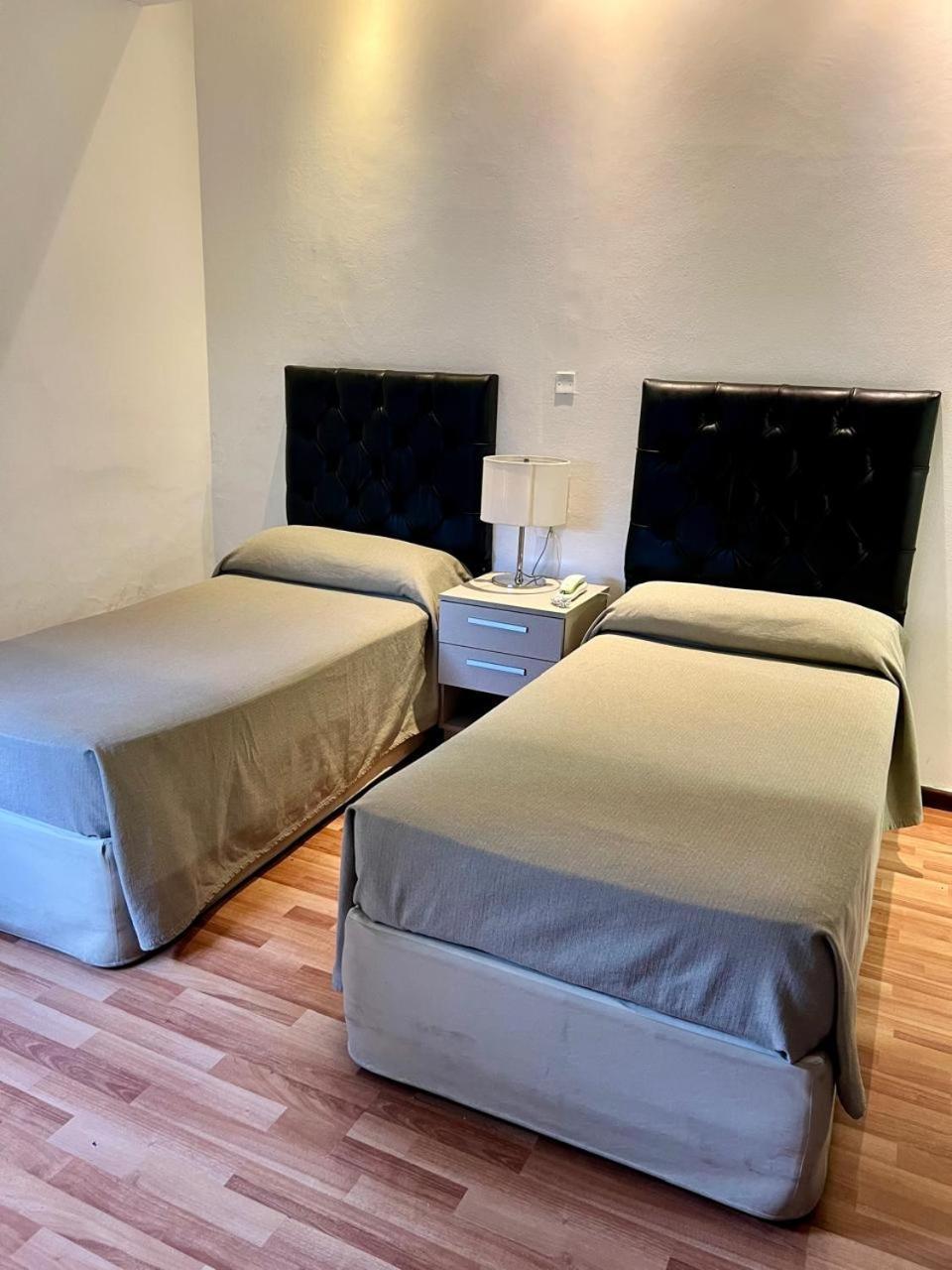 Hotel Vina De Italia 코르도바 외부 사진