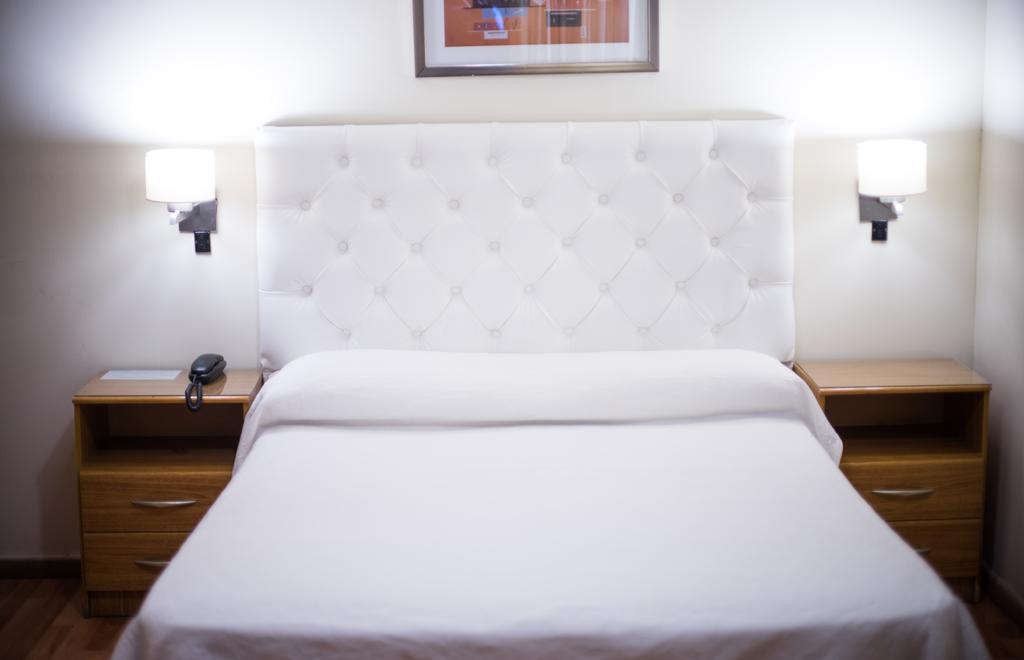 Hotel Vina De Italia 코르도바 외부 사진